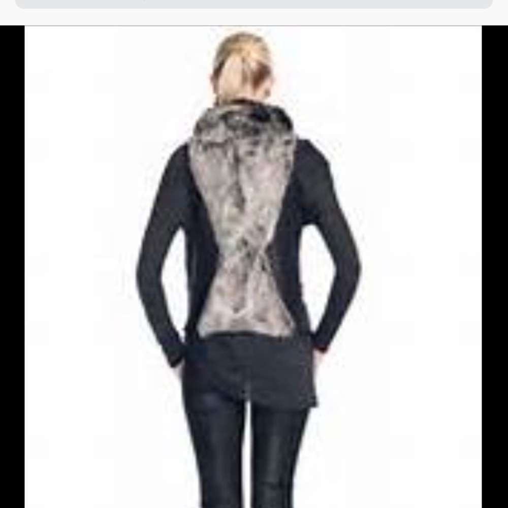 HELMUT LANG flux fur vest in black & white - Picture 2 of 4
